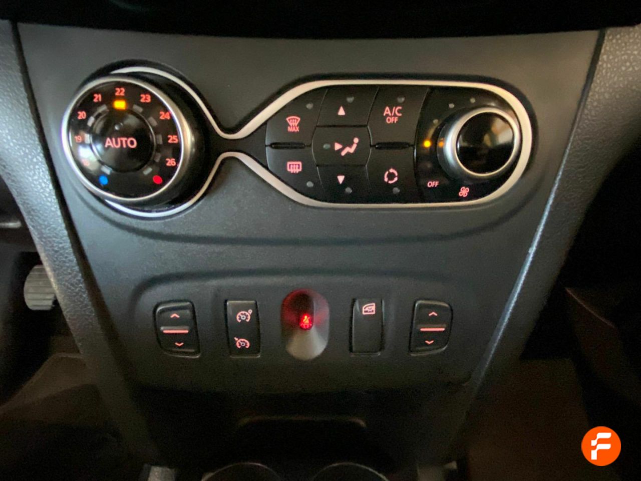 Foto Dacia Sandero 18