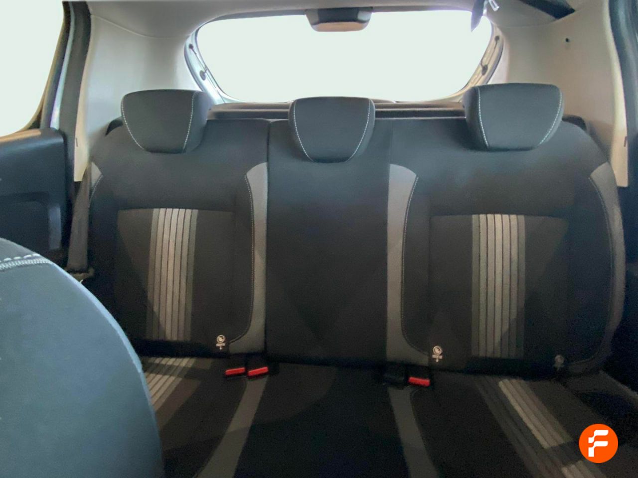 Foto Dacia Sandero 21