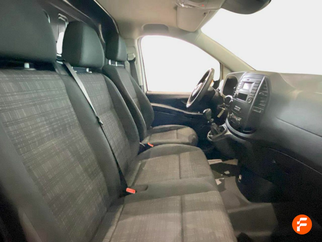Foto Mercedes-Benz Vito 15