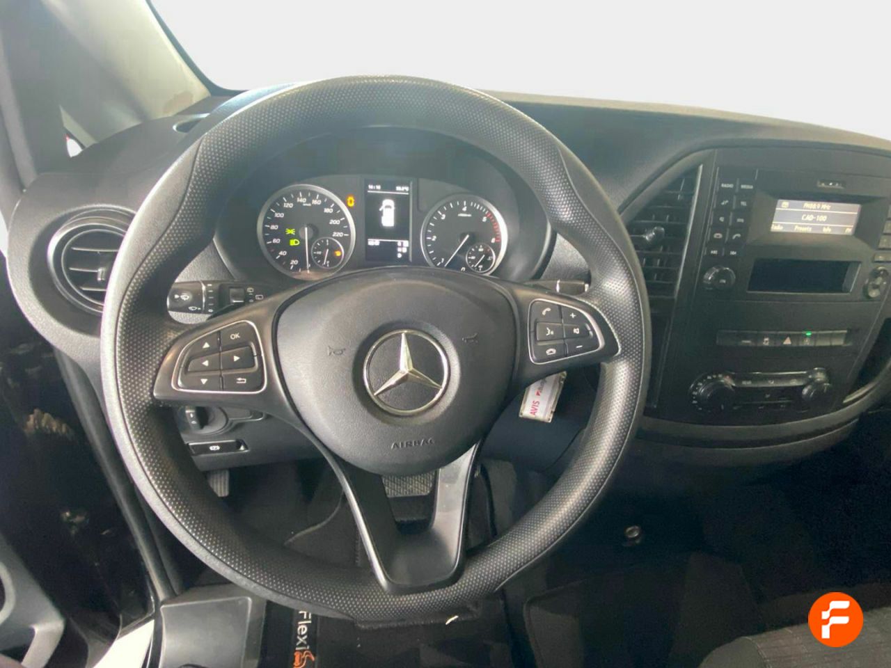 Foto Mercedes-Benz Vito 12