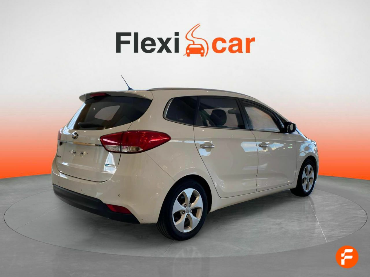 Foto Kia Carens 9