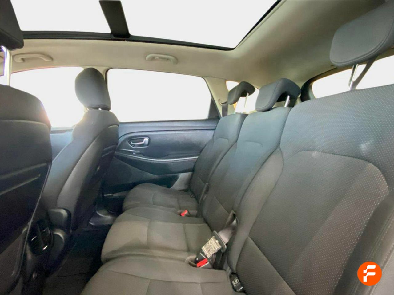 Foto Kia Carens 21