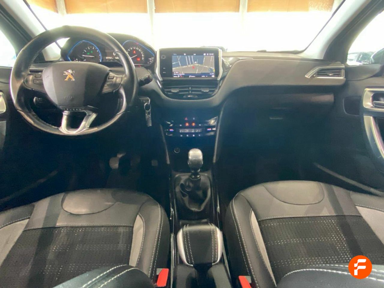 Foto Peugeot 2008 13