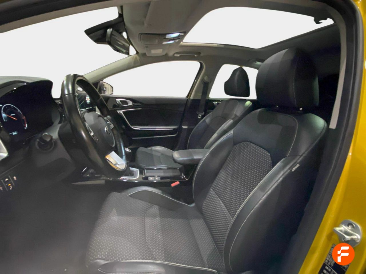 Foto Kia XCeed 12