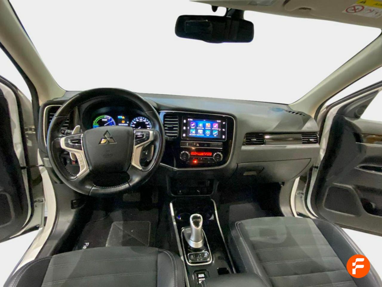 Foto Mitsubishi Outlander 17