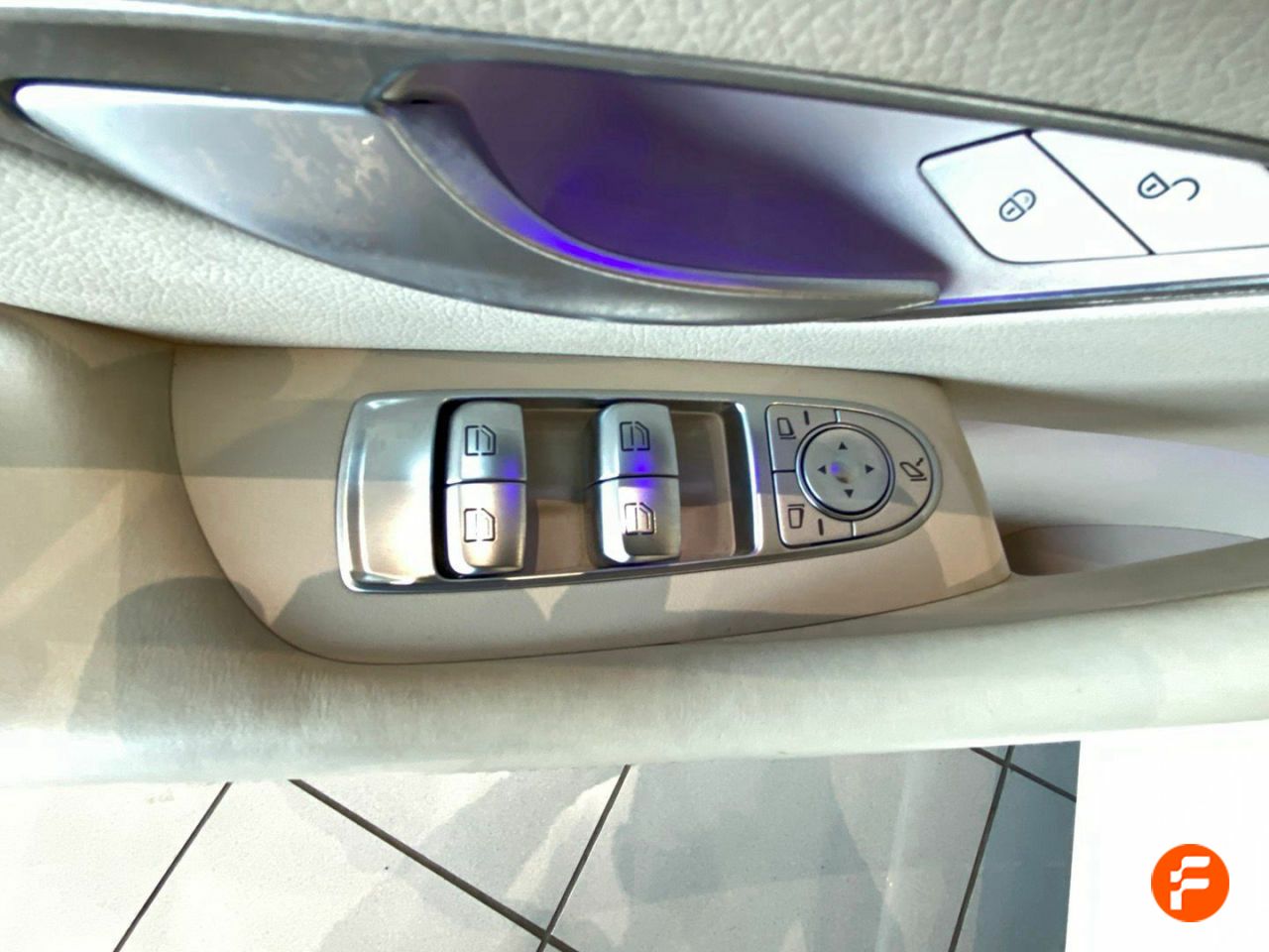 Foto Mercedes-Benz Clase E 19