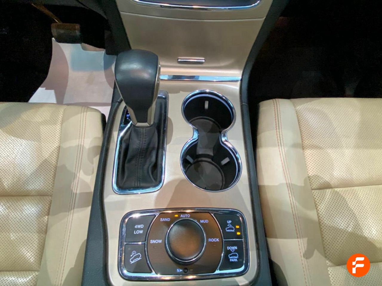 Foto Jeep Grand Cherokee 17