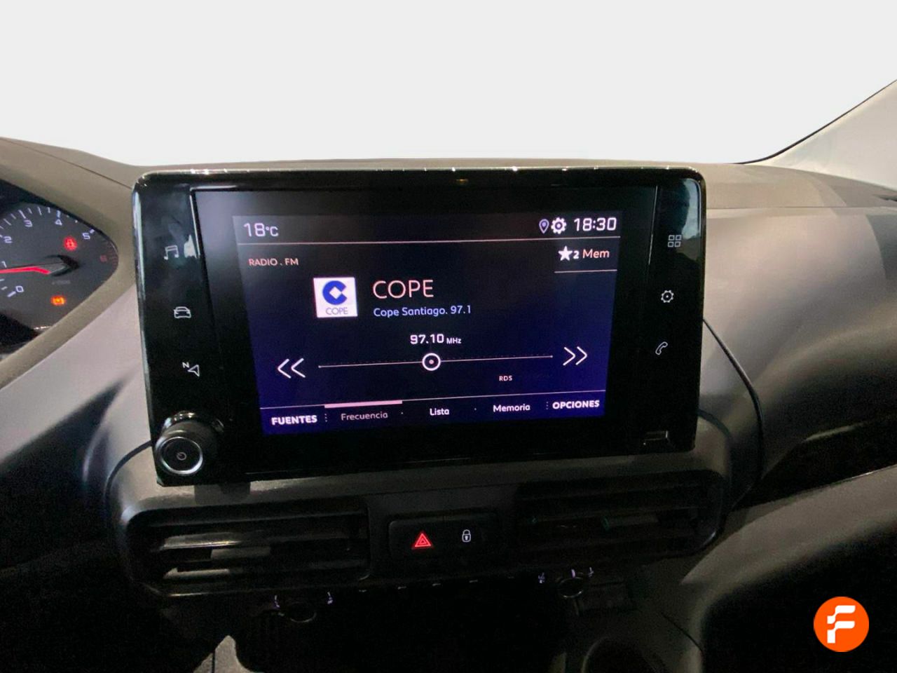 Foto Peugeot Rifter 13