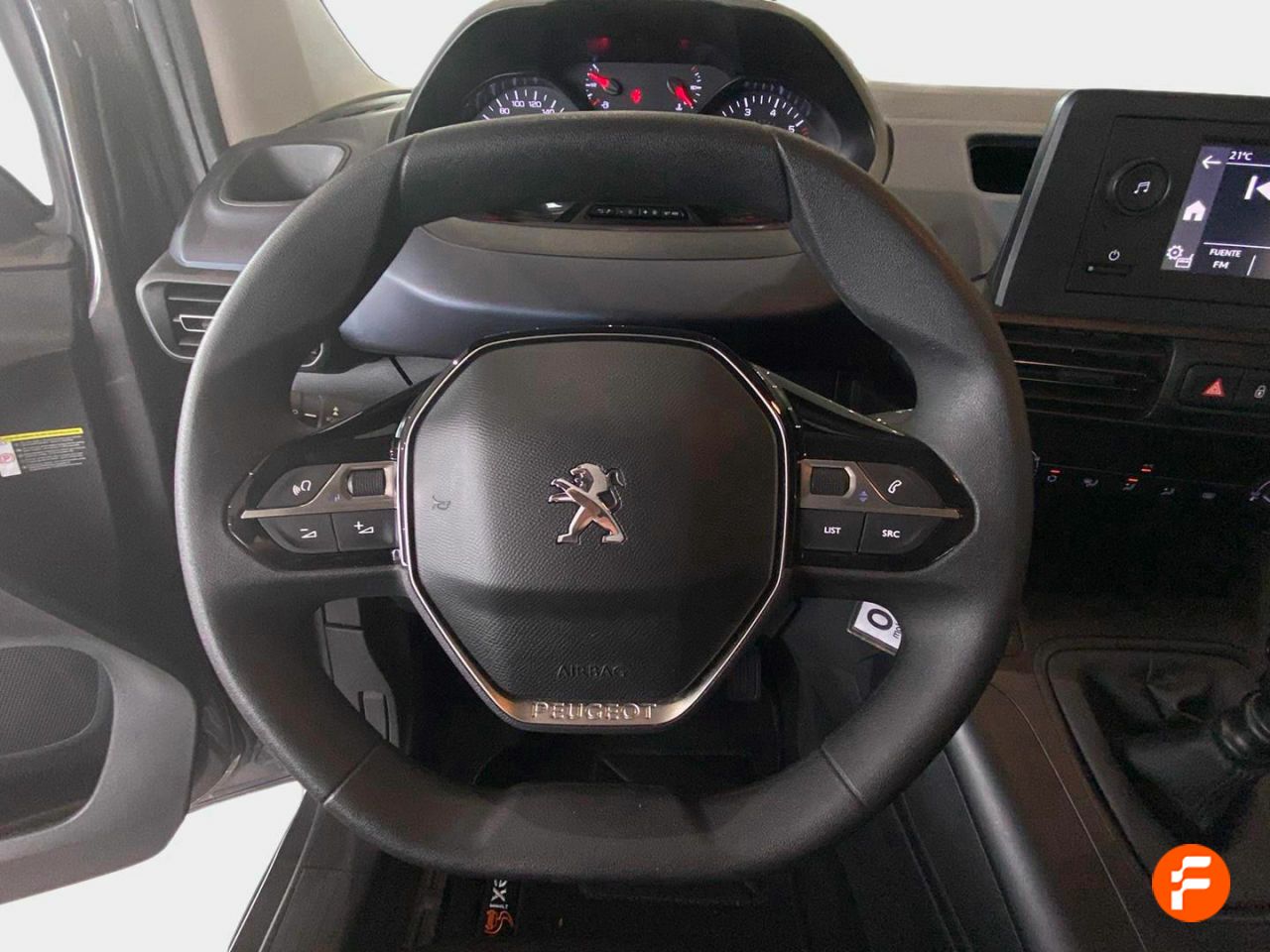 Foto Peugeot Rifter 11