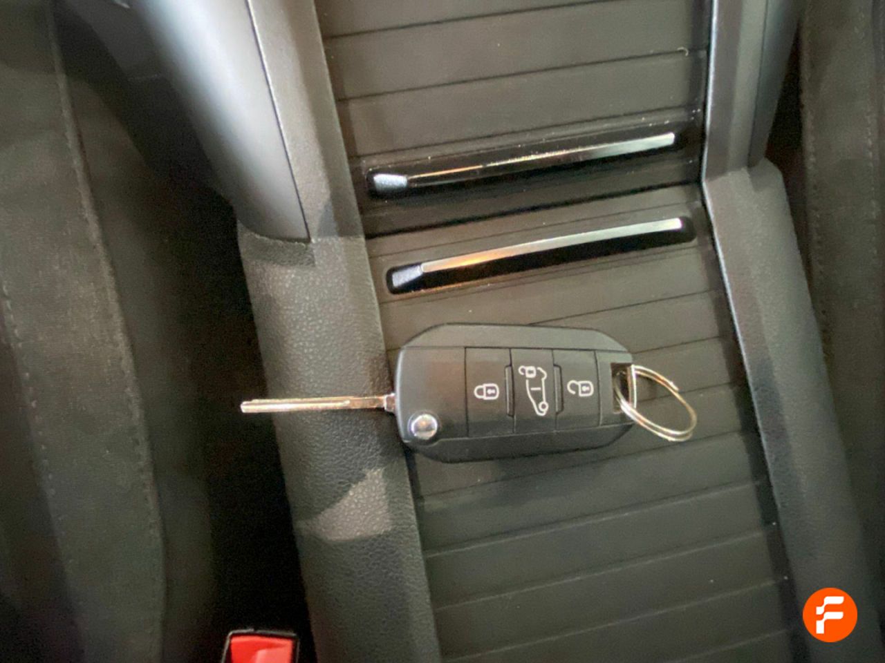 Foto Peugeot Rifter 16