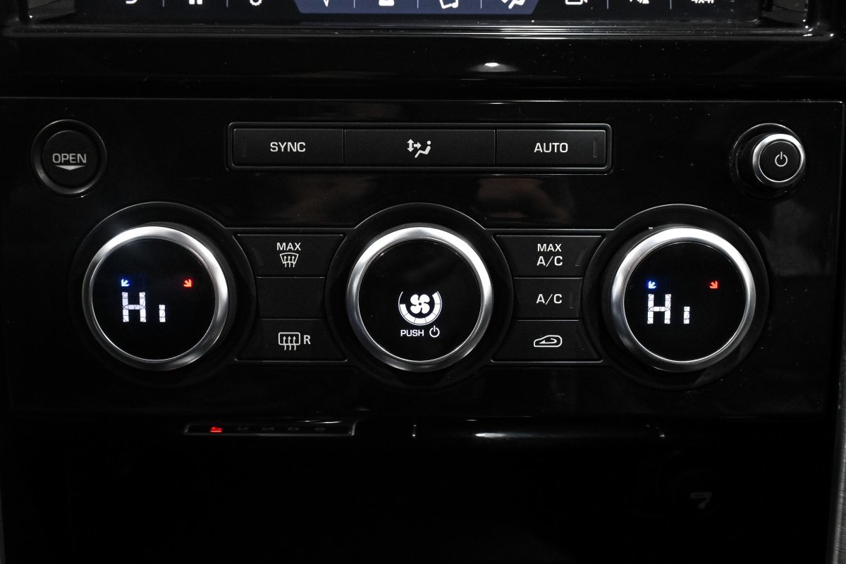 Foto Land-Rover Discovery 23