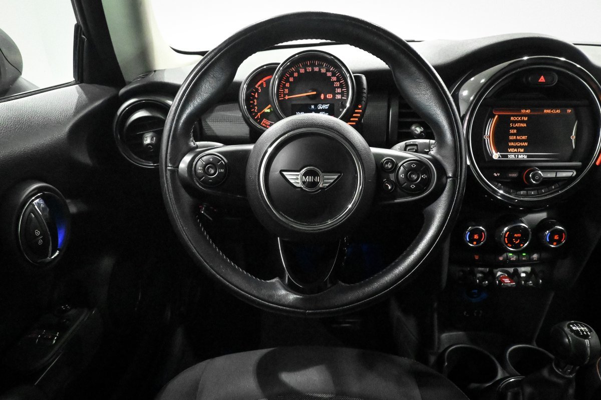 Foto Mini 3 Puertas 23