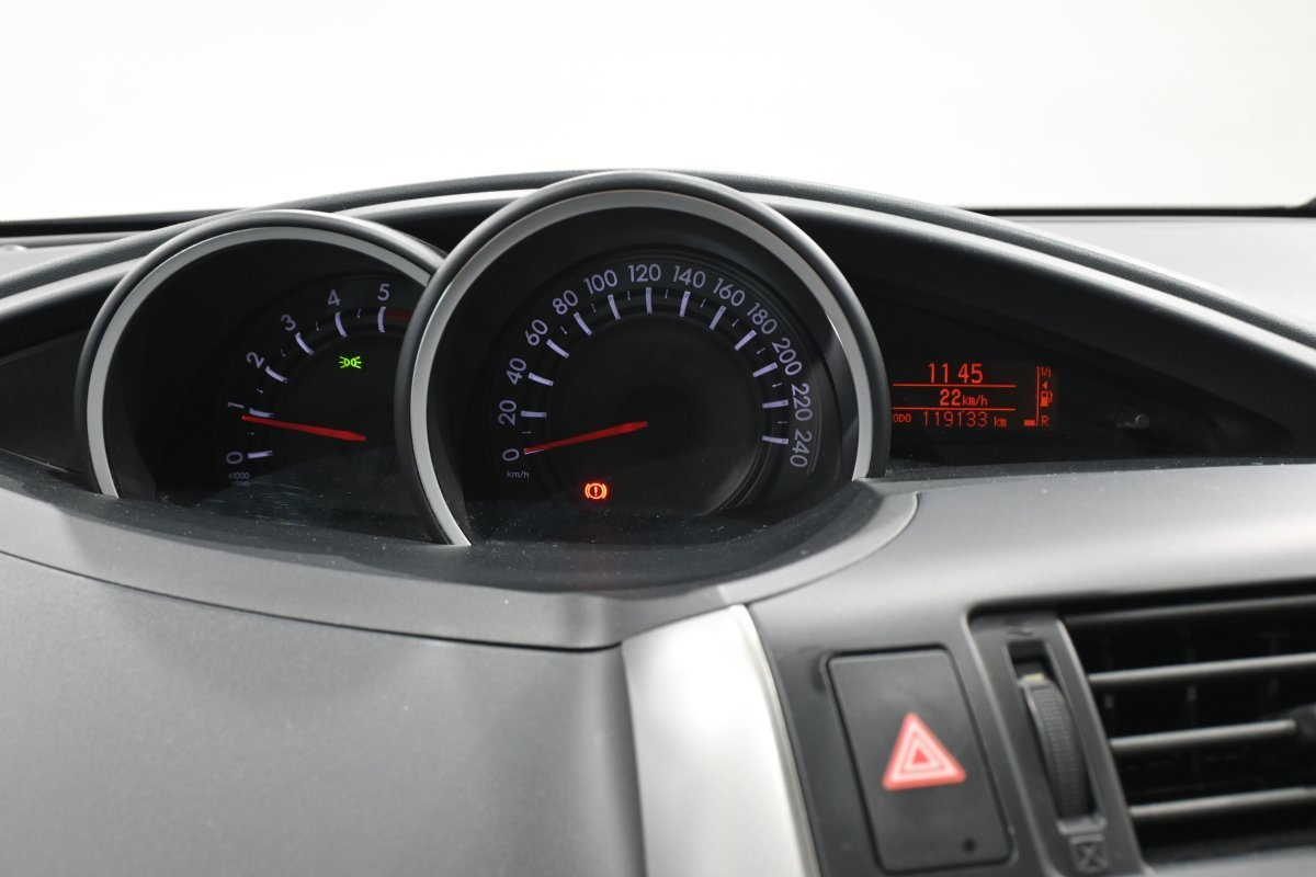 Foto Toyota Corolla Verso 14