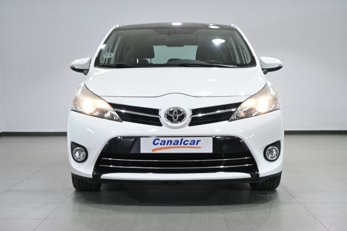 Foto Toyota Corolla Verso 2