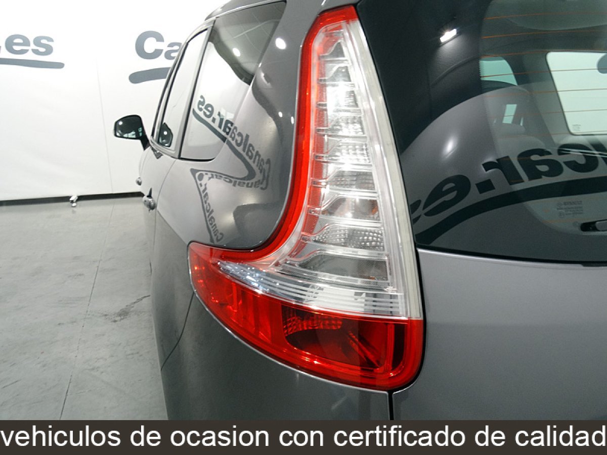 Foto Renault Grand Scénic 14