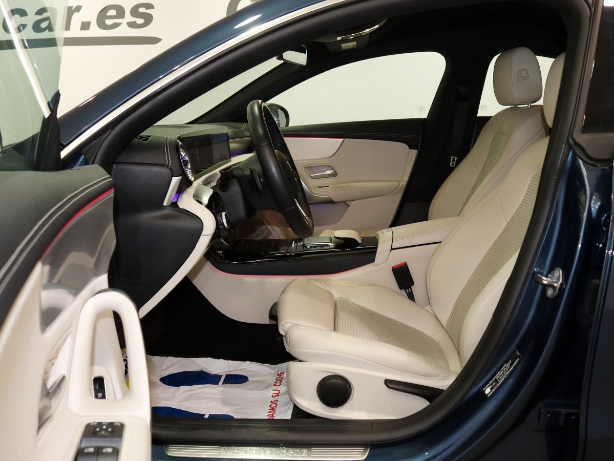 Foto Mercedes-Benz Clase CLA 13