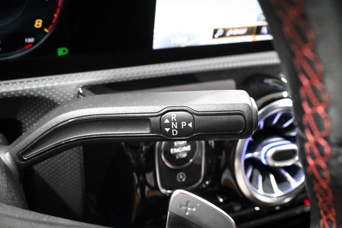 Foto Mercedes-Benz Clase CLA 23