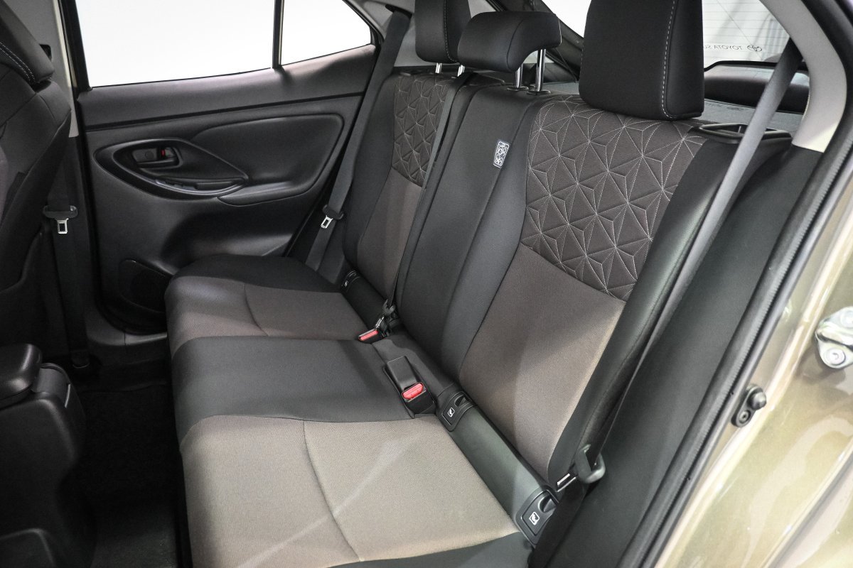 Foto Toyota Yaris 12