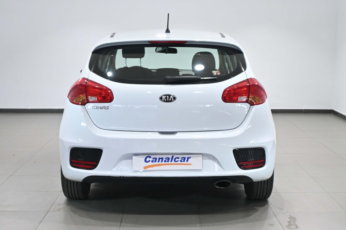 Foto Kia Ceed 6