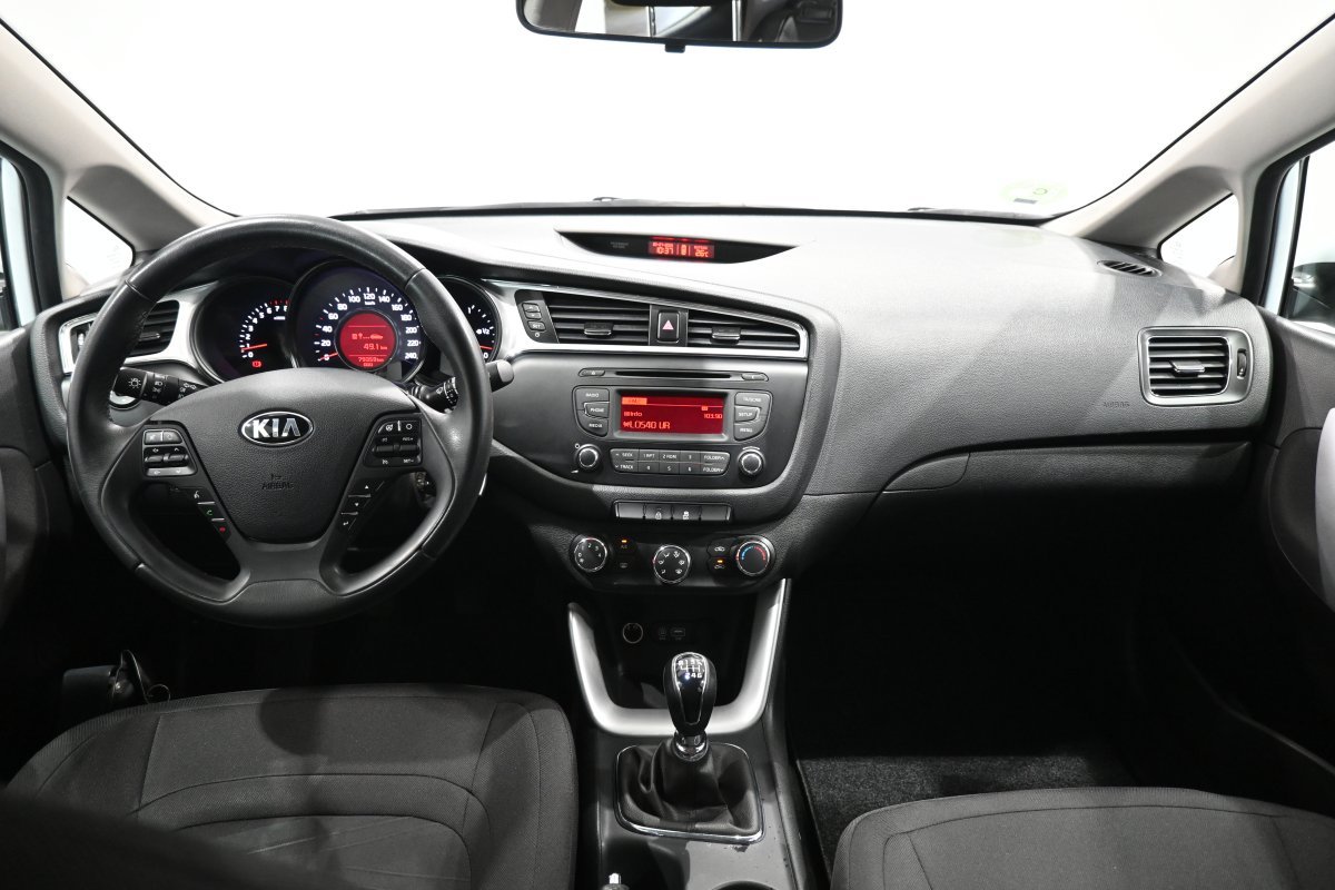 Foto Kia Ceed 16