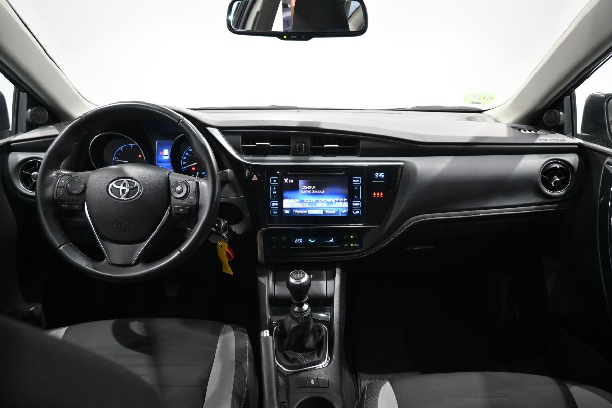 Foto Toyota Auris 17