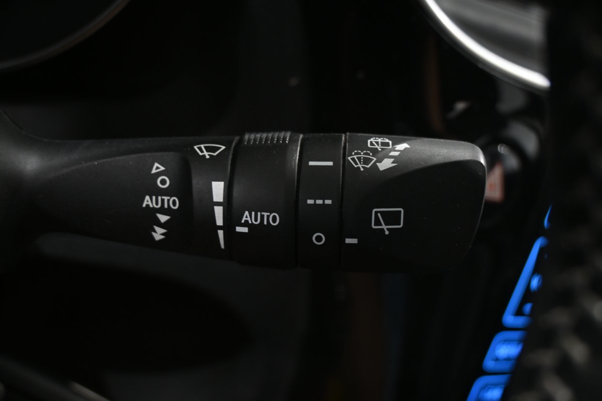Foto Toyota Auris 21