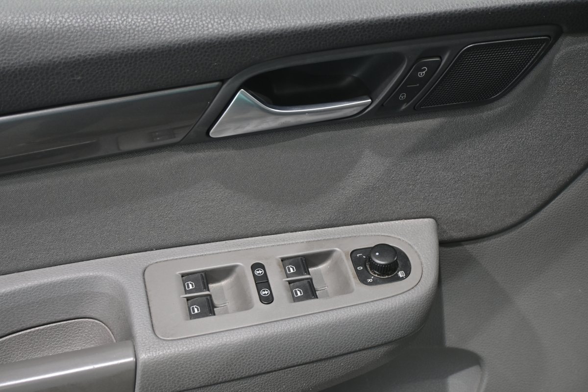 Foto Seat Alhambra 26