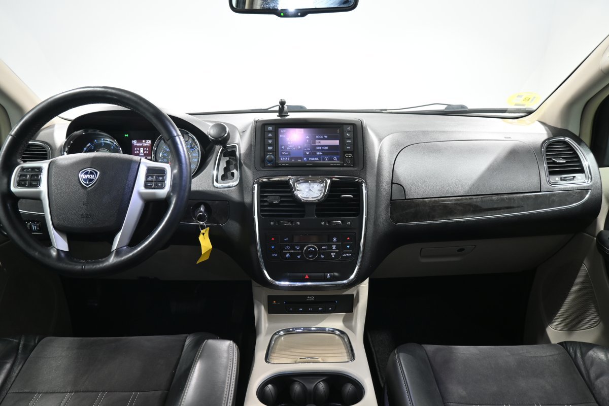 Foto Lancia Voyager 20