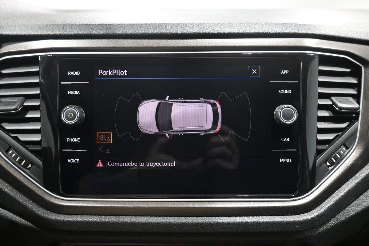 Foto Volkswagen T-Roc 16