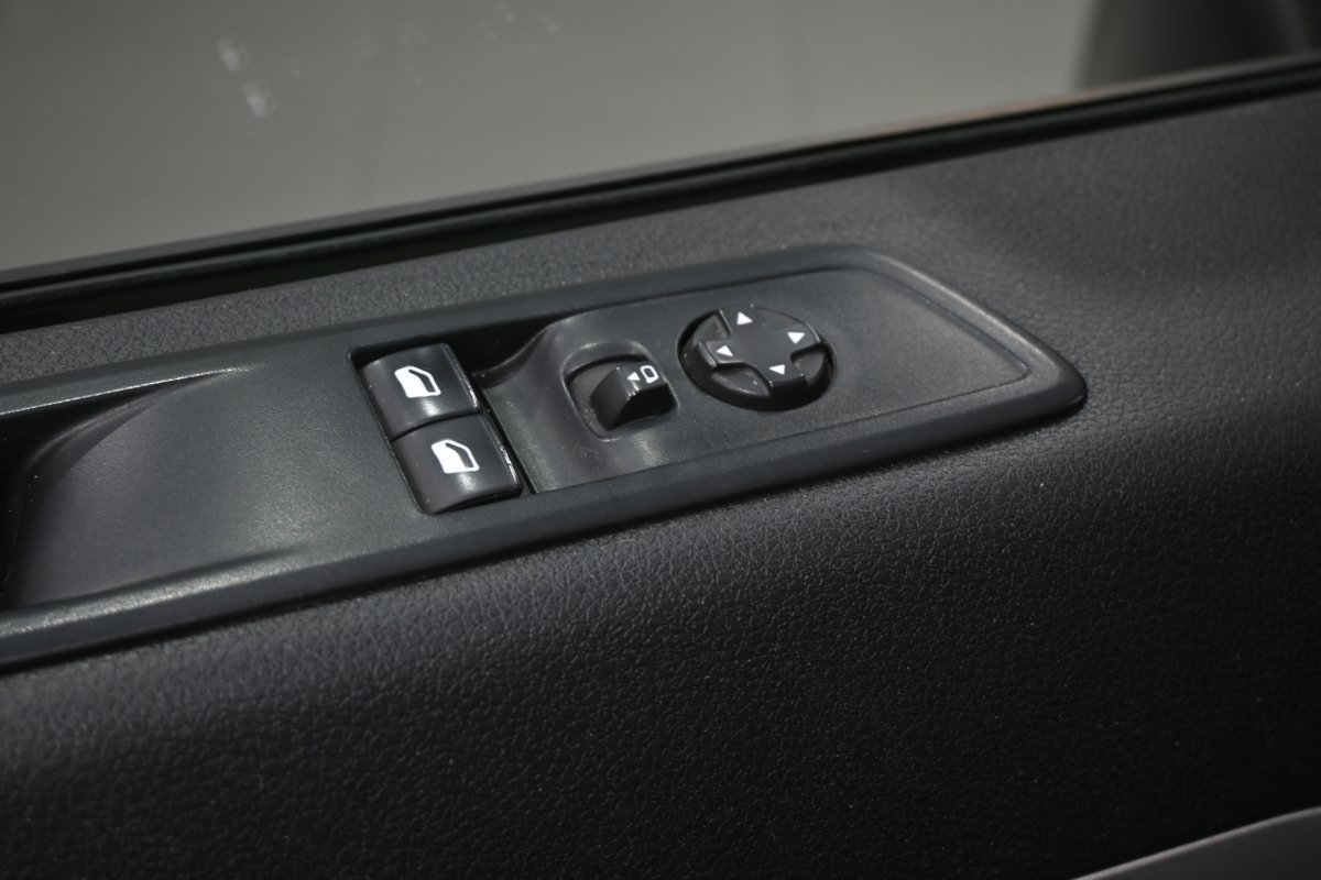 Foto Peugeot Traveller 26