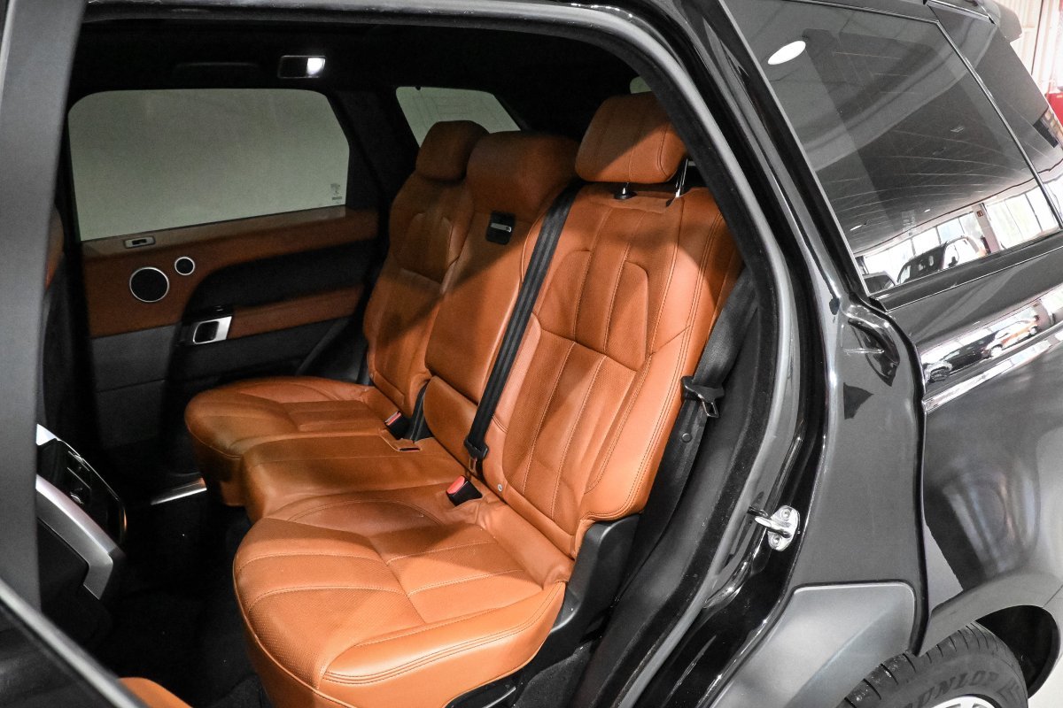 Foto Land-Rover Range Rover Sport 11