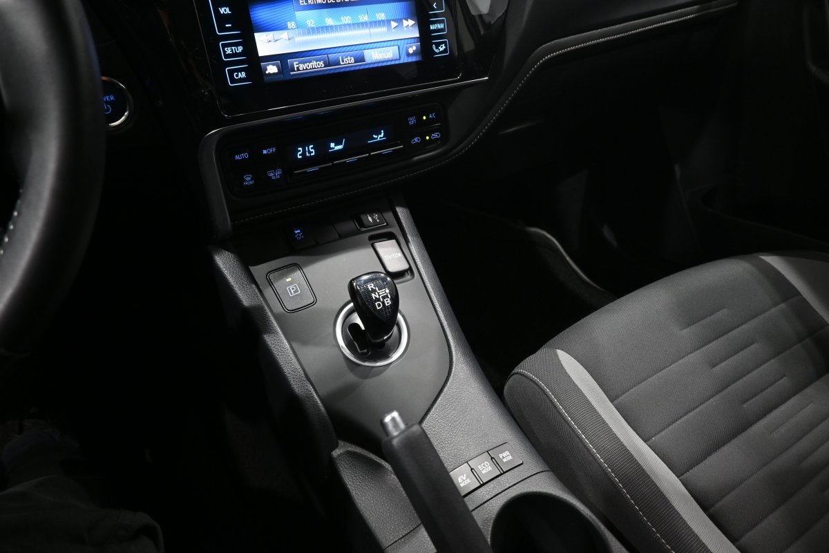 Foto Toyota Auris 21