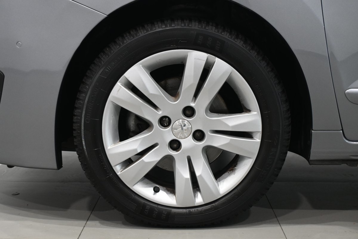 Foto Peugeot 5008 26