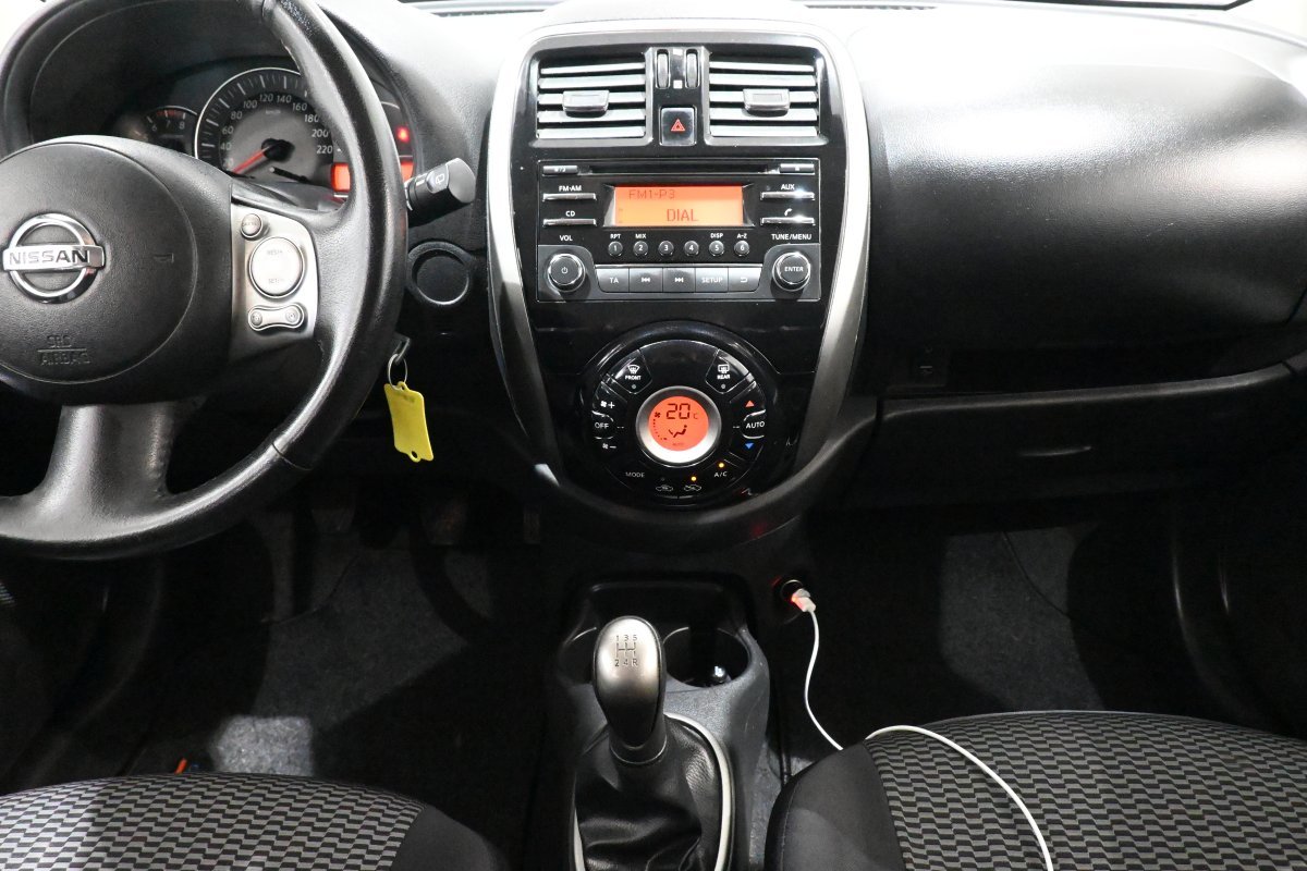 Foto Nissan Micra 17