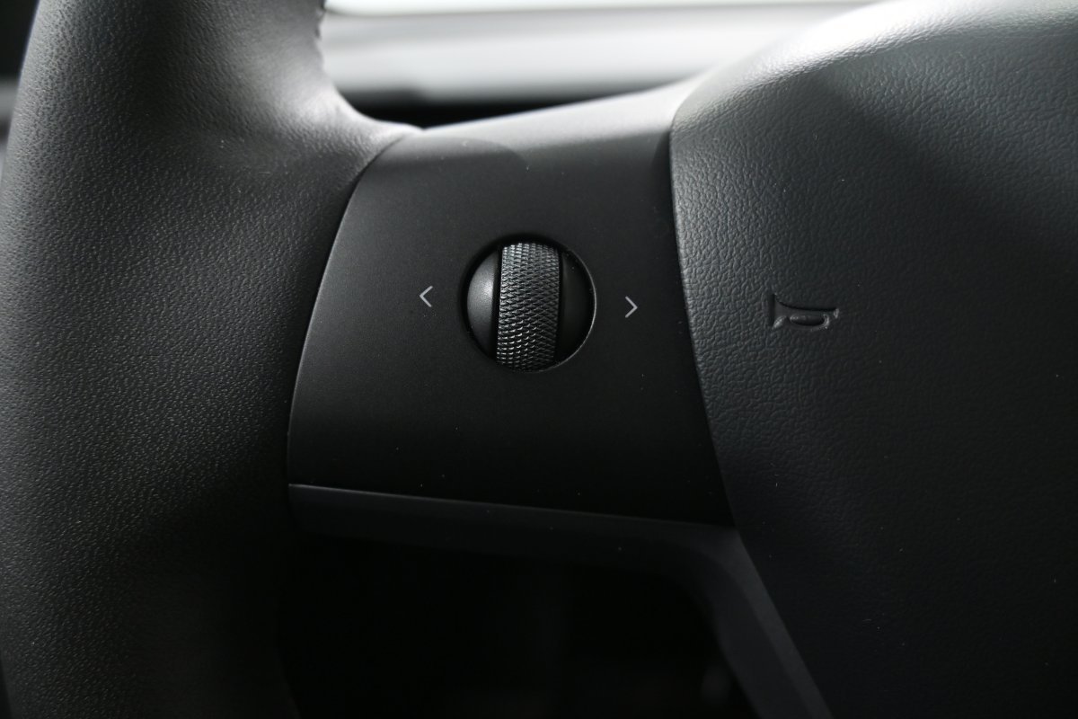 Foto Tesla Model Y 17