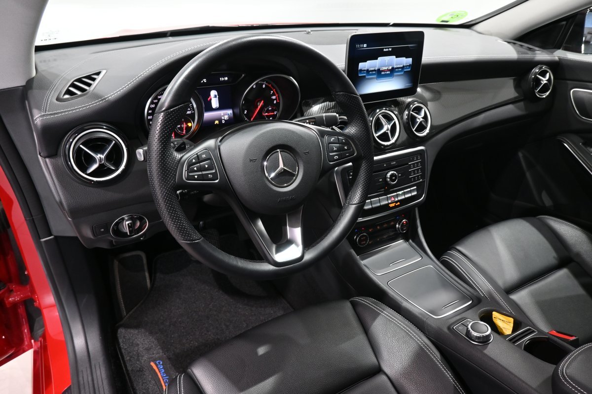 Foto Mercedes-Benz Clase CLA 9