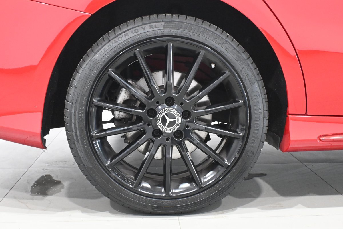 Foto Mercedes-Benz Clase CLA 35