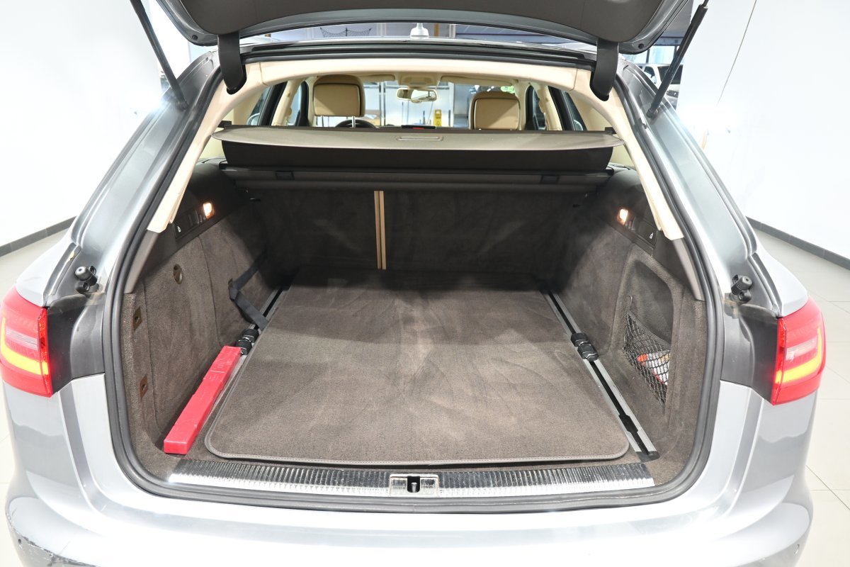 Foto Audi A6 Avant 8